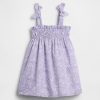 Gesmoktes Kleid mit Schleifenträgern für Babys und Kleinkinder