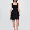 Gesmoktes Minikleid aus Leinenmischung Gesmoktes Minikleid aus Leinenmischung