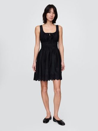 Gesmoktes Minikleid aus Leinenmischung