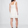 Gesmoktes Minikleid aus Leinenmischung Gesmoktes Minikleid aus Leinenmischung