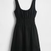 Gesmoktes Minikleid aus Leinenmischung Gesmoktes Minikleid aus Leinenmischung
