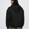 Gesteppter Kapuzenpullover mit Waffelfutter und Reißverschluss Gesteppter Kapuzenpullover mit Waffelfutter und Reißverschluss