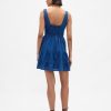 Gestuftes Minikleid mit Spitzenbesatz