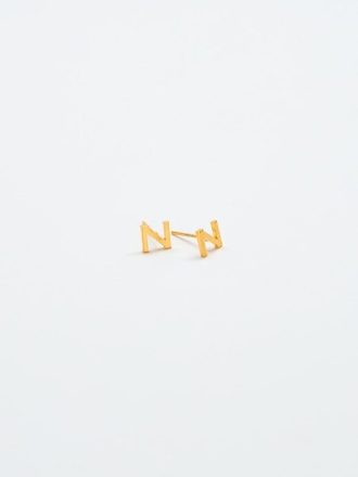 Goldene Initialen-Ohrringe