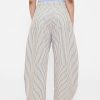 High Rise Denim-Jeans mit Streifen und Hufeisendesign High Rise Denim-Jeans mit Streifen und Hufeisendesign