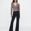 High Rise Schlagjeans im 70er-Jahre-Stil High Rise Schlagjeans im 70er-Jahre-Stil