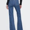 High Rise Schlagjeans im 70er-Jahre-Stil High Rise Schlagjeans im 70er-Jahre-Stil
