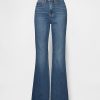 High Rise Schlagjeans im 70er-Jahre-Stil High Rise Schlagjeans im 70er-Jahre-Stil