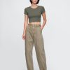 Hoch geschnittene Barrel-Jeans