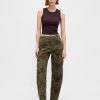 Hoch geschnittene Barrel-Jeans