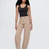 Hoch geschnittene Barrel-Jeans