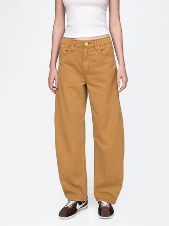 Hoch geschnittene Barrel-Jeans