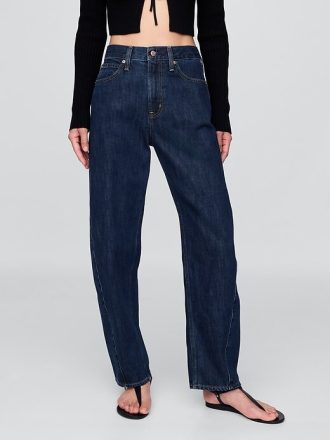 Hoch geschnittene Barrel-Jeans