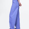 Hoch geschnittene Barrel-Jeans