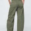 Hoch geschnittene Barrel-Jeans
