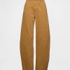 Hoch geschnittene Barrel-Jeans