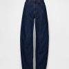 Hoch geschnittene Barrel-Jeans