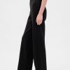 Hoch geschnittene Doppelstrickhose mit weitem Bein Hoch geschnittene Doppelstrickhose mit weitem Bein