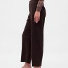 Hoch geschnittene, gerade Knöchelhose aus Twill Hoch geschnittene, gerade Knöchelhose aus Twill