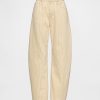 Hoch geschnittene, gestreifte Jeans in Khaki Hoch geschnittene, gestreifte Jeans in Khaki