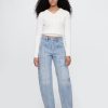 Hoch geschnittene Jeans mit Naht
