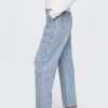 Hoch geschnittene Jeans mit Naht