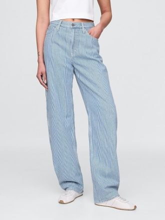 Hoch geschnittene, ultraweiche Jeans aus gestreiftem Denim