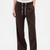 Hose mit mittelhohem Bund und doppelter Taille Hose mit mittelhohem Bund und doppelter Taille