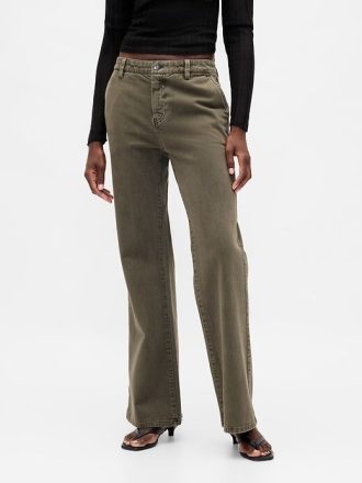 Khakihose mit niedriger Leibhöhe und Schlag