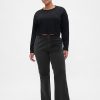Khakihose mit niedriger Leibhöhe und Schlag Khakihose mit niedriger Leibhöhe und Schlag
