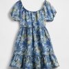 Kinder Denim-Kleid mit Puffärmeln und Blumenmuster Kinder Denim-Kleid mit Puffärmeln und Blumenmuster