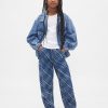 Kinder-Jeans mit hohem Bund und Easy Barrel Kinder-Jeans mit hohem Bund und Easy Barrel
