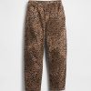 Kinder-Jeans mit hohem Bund und Easy Barrel Kinder-Jeans mit hohem Bund und Easy Barrel