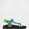 Kinder-Sandalen mit Riemen aus Canvas Kinder-Sandalen mit Riemen aus Canvas