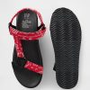 Kinder-Sandalen mit Riemen aus Canvas Kinder-Sandalen mit Riemen aus Canvas