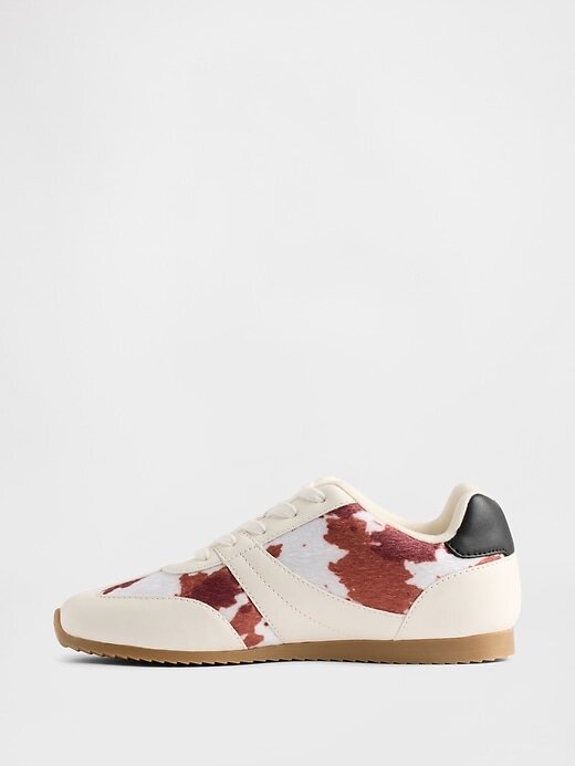 Kinder-Sneaker mit Kuh-Print Kinder-Sneaker mit Kuh-Print