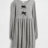 Kinder Softspun Rib Kleid mit Schleife vorne Kinder Softspun Rib Kleid mit Schleife vorne