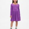 Kinderkleid mit eckigem Ausschnitt Kinderkleid mit eckigem Ausschnitt