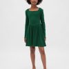 Kinderkleid mit eckigem Ausschnitt Kinderkleid mit eckigem Ausschnitt