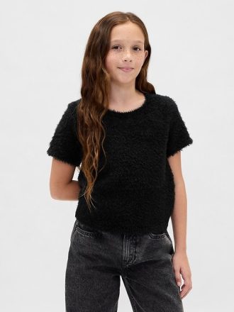 Kinderpullover aus recycelten Wimpern