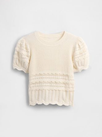 Kinderpullover mit gewelltem Muster und verschiedenen Maschen