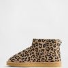 Kinderstiefel aus veganem Wildleder mit Sherpa-Futter Kinderstiefel aus veganem Wildleder mit Sherpa-Futter