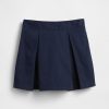 Kinderuniform, plissierter Khaki-Skort Kinderuniform, plissierter Khaki-Skort