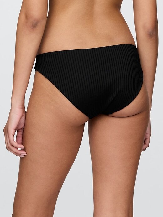Klassisches geripptes Bikinihöschen Klassisches geripptes Bikinihöschen