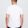 Klassisches T-Shirt Klassisches T-Shirt
