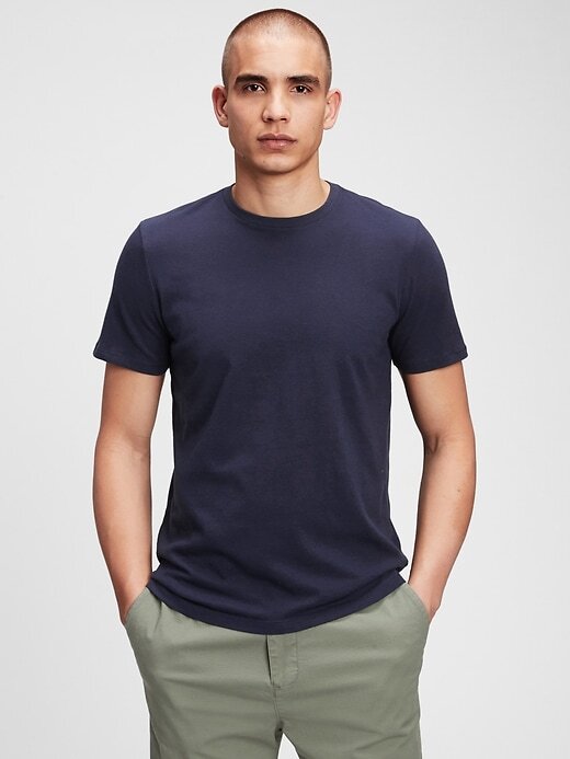 Klassisches T-Shirt Klassisches T-Shirt