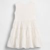 Kleid aus Mischgewebe mit Spitzenbesatz für Babys und Kleinkinder Kleid aus Mischgewebe mit Spitzenbesatz für Babys und Kleinkinder