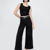 Knöchellange Jeans mit weitem Bein und hohem Bund Knöchellange Jeans mit weitem Bein und hohem Bund