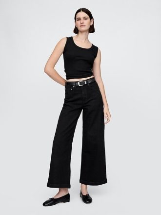 Knöchellange Jeans mit weitem Bein und hohem Bund