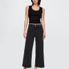 Knöchellange Jeans mit weitem Bein und hohem Bund Knöchellange Jeans mit weitem Bein und hohem Bund